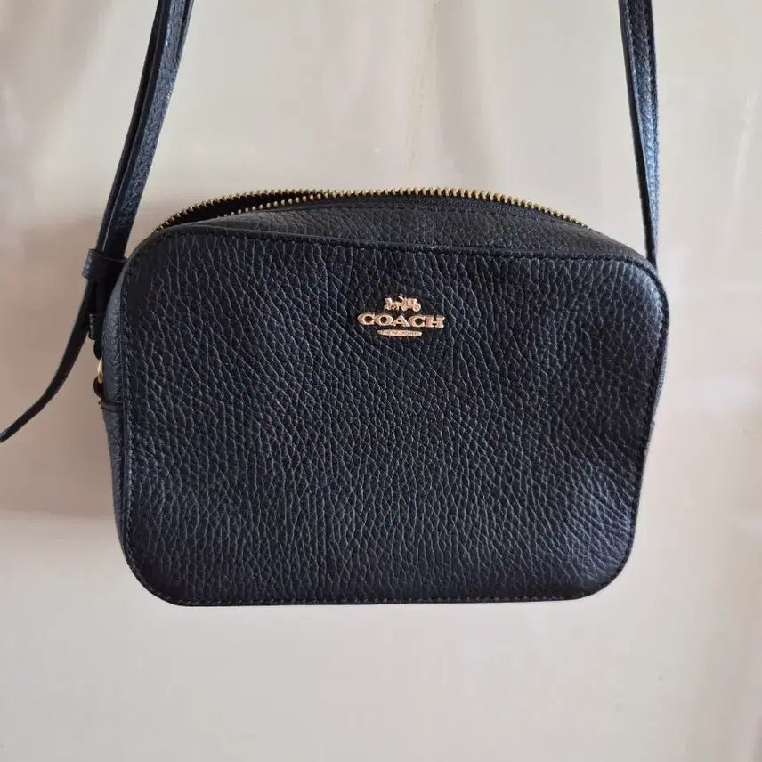 [BUNJANG] Coach Black Leather Camera Crossbody Bag / 코치 블랙 레더 크로스백 카메라백