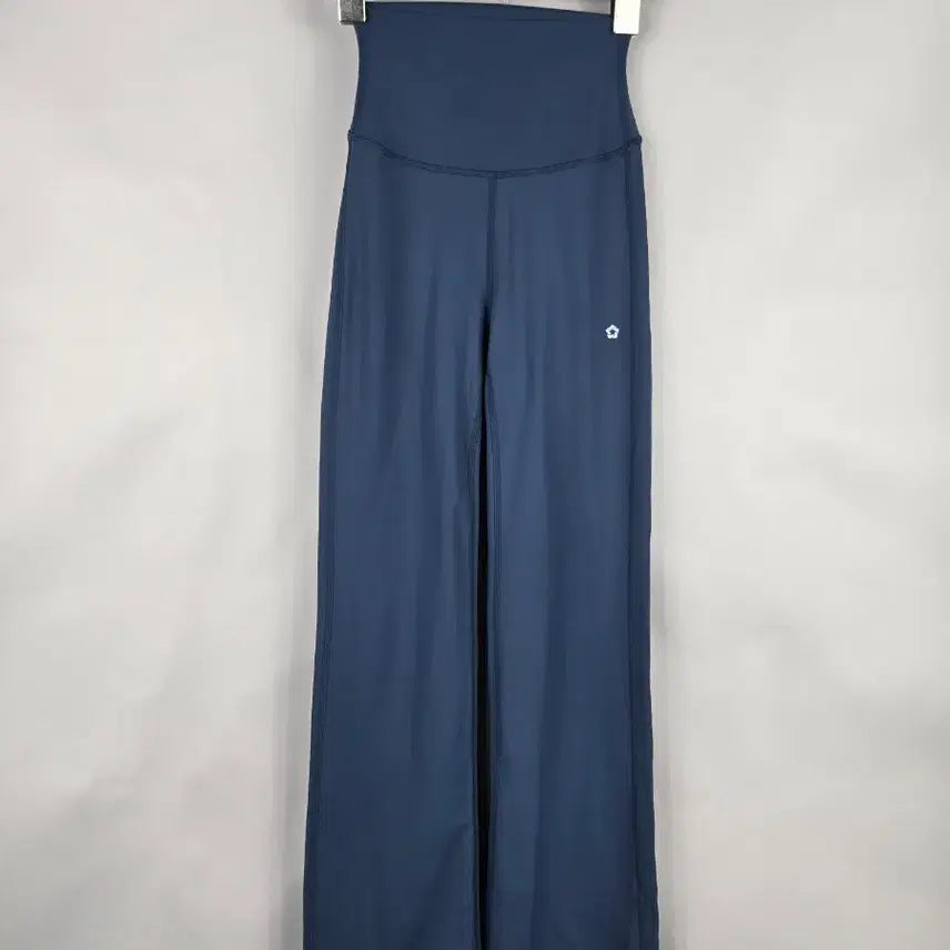 [BUNJANG] Mulawear Women's Flare Pants Leggings Navy / [무료배송]뮬라웨어 2 여성 플레어 팬츠 레깅스 네이비 요가 필라테스