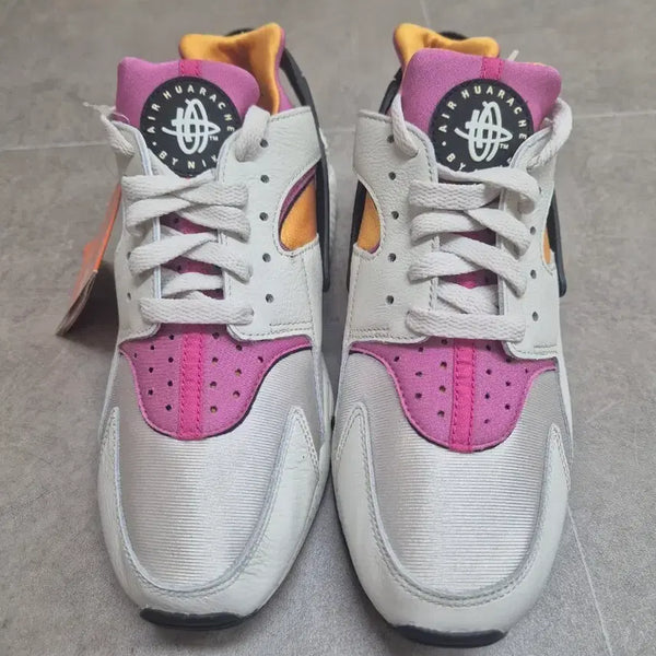[BUNJANG] Nike Air Huarache University Gold Pink (Size 270) / [270] 나이키 에어 허라취 유니버시티 골드 핑크