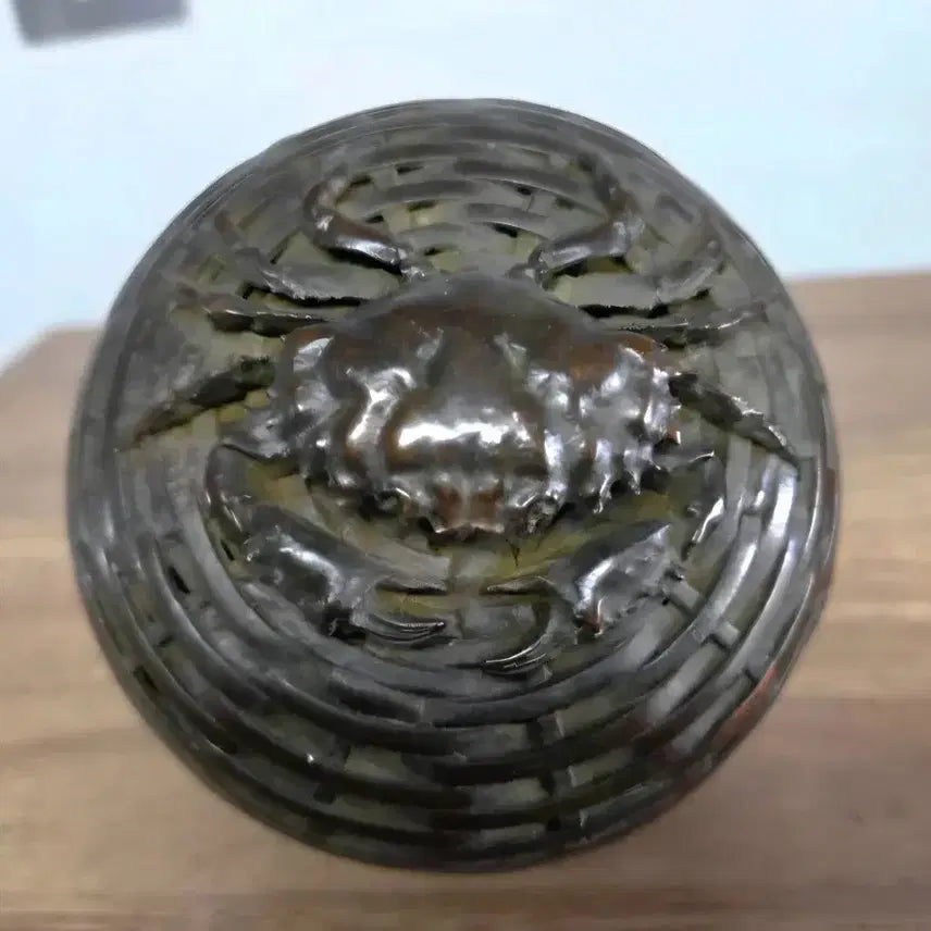 [BUNJANG] Brass Container with Crab Motif / 꽃게 문양 동합