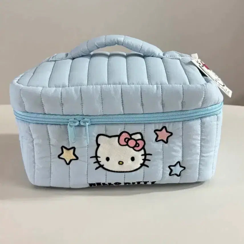 [BUNJANG] Sanrio Hello Kitty Quilted Pouch Bag (Sky Blue) / 산리오 헬로키티 파우치 가방 하늘색