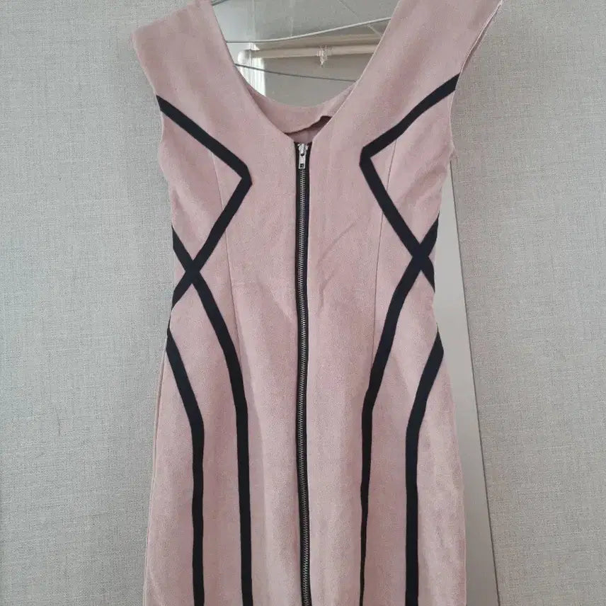 [BUNJANG] Suede Velvet Midi Dress with Black Line Detail / (새상품)쎄무 벨벳 원피스