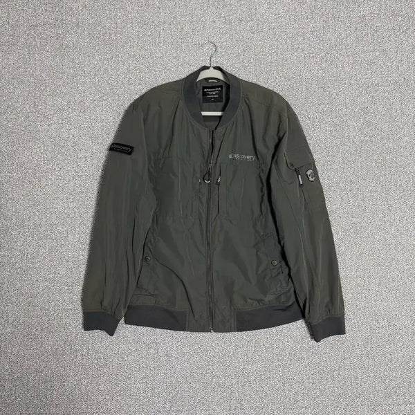 [BUNJANG] Discovery Expedition Khaki Bomber Jacket 105 / 디스커버리 항공 자켓 카키 105 블루종 봄버