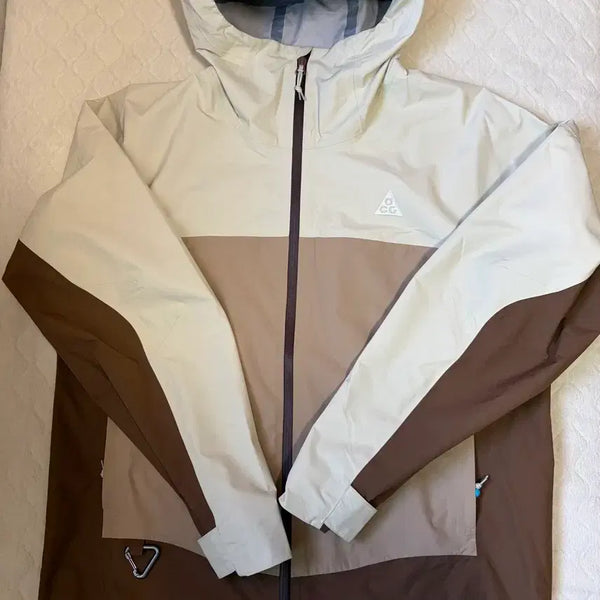 [BUNJANG] Nike ACG Morpho Storm-FIT ADV Rain Jacket Light Khaki Parachute / [L]나이키 ACG 모르포 스톰핏 ADV 레인 자켓 라이트 카키 파라슈트