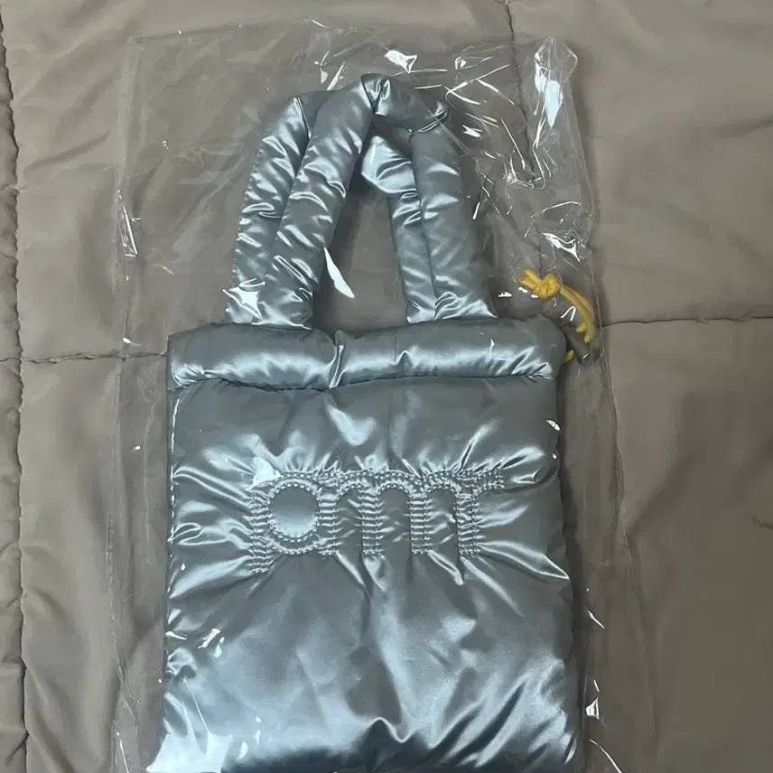 [BUNJANG] Primera Lettering Quilting Silver Mini Bag / 프리메라 레터링 퀄팅 실버 미니백