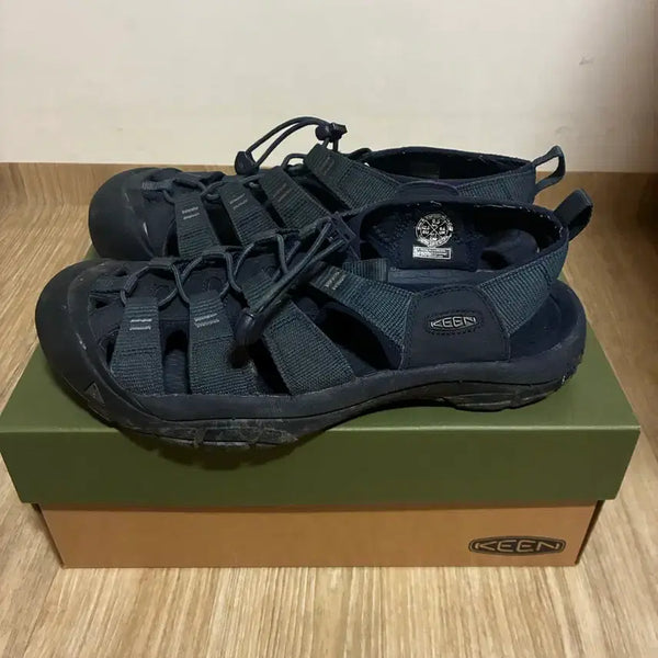 [BUNJANG] Keen Newport H2 Sandals Navy/Bluenight - Size 275 / [275] 킨 뉴포트 H2 M 네이비 블루나이트 품절 색상
