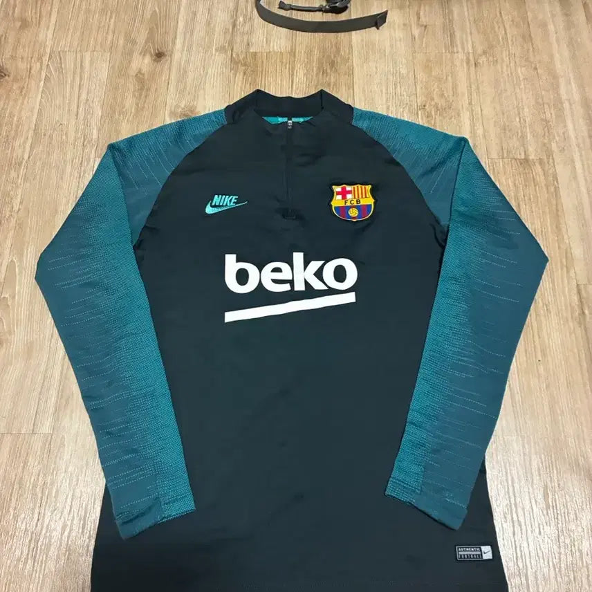 [BUNJANG] Nike FC Barcelona 19/20 Training Half-Zip Drill Top / [M] 나이키 FC바르셀로나 19/20 트레이닝탑 하프집업 드릴탑