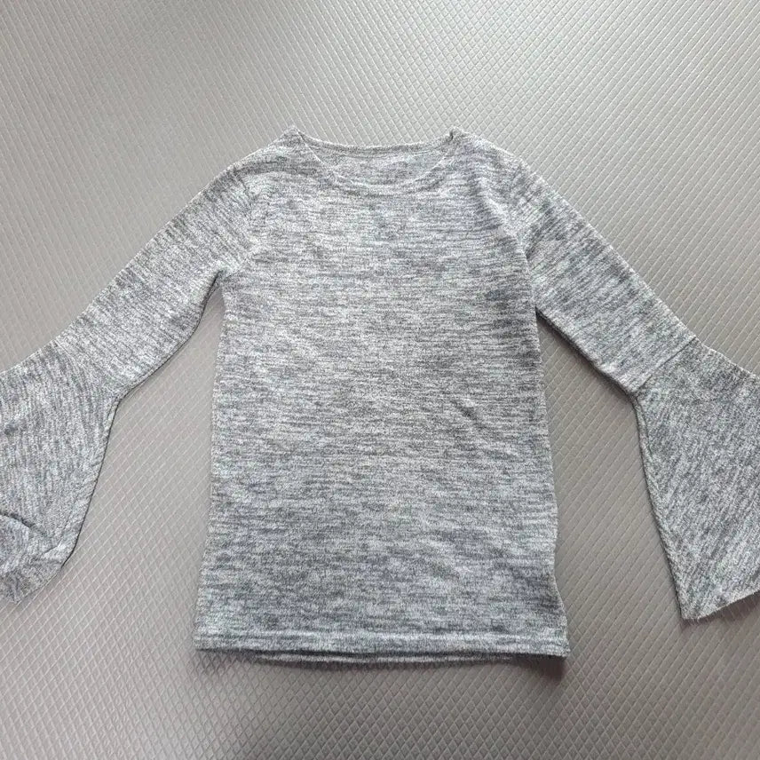 [BUNJANG] Sally Bell Sleeve T-Shirt / 샐리 나팔소매 티셔츠