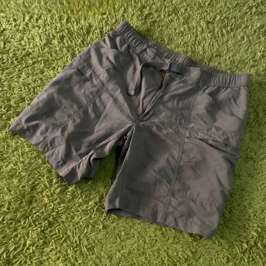 [BUNJANG] Uniqlo Khaki Woven Shorts (XL) / (XL) 유니클로 우븐 카키 반바지