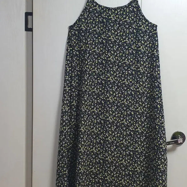 [BUNJANG] H:CONNECT Floral Print Long Strap Dress (S) / 90(S) H:CONNECT 에이치커넥트 잔꽃무늬 롱 원피스.끈원피스
