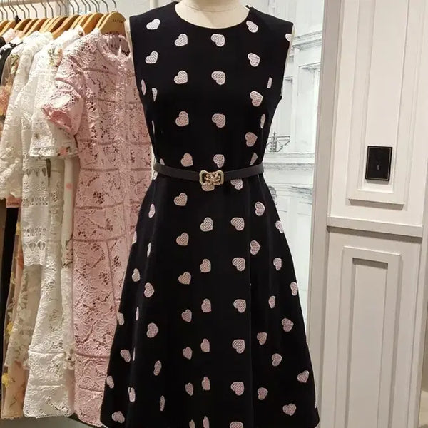 [BUNJANG] Satin Heart Embroidery Sleeveless Dress / 샤틴 하트 자수 45만원대 원피스 민소매 나시 햅번 레이어드 바비
