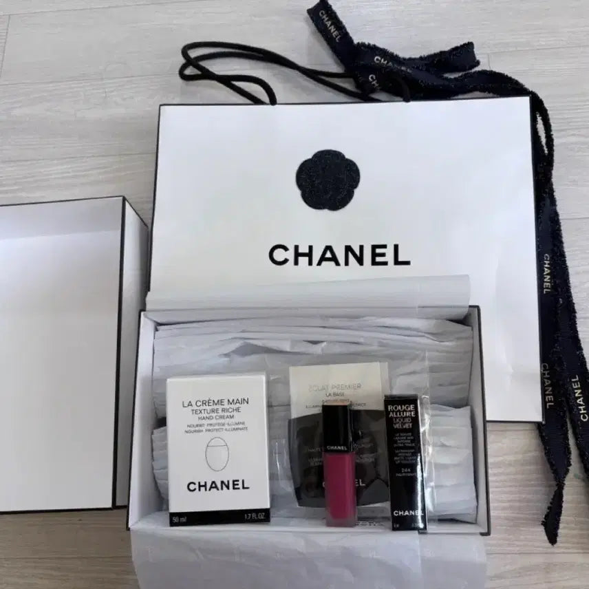 [BUNJANG] Chanel Rouge Allure Liquid Velvet Tint 244 Palpitante / La Crème Main Hand Cream Rich Set / 샤넬 루쥬 알뤼르 리퀴드 벨벳 틴트 244 팔피텅뜨/ 샤넬 라 크렘망 리