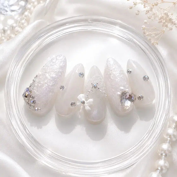 [BUNJANG] Handmade Wedding Magnetic Nail Tips with Pearls and Diamonds / 수제네일팁 결혼식 웨딩 네일 자석네일 진주