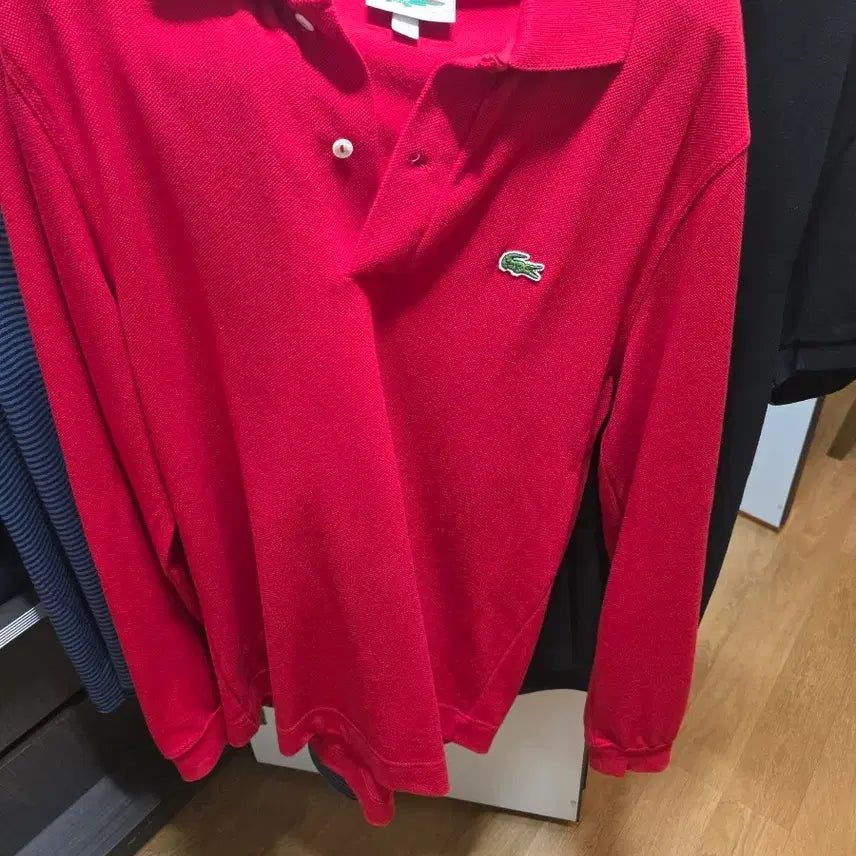 [BUNJANG] Lacoste Red Long-Sleeve Polo Shirt Size 4 (Approx. 100) / (새상품)라코스테 빨간색 긴팔 폴로셔츠 4사이즈(100정도)