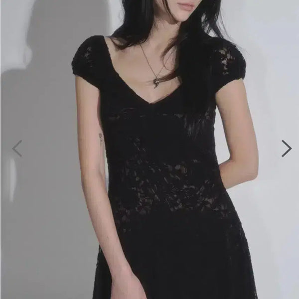 [BUNJANG] AZON Flora Lace Mini Dress / 애즈온 플로라 레리스 원피스(판완)