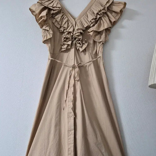 [BUNJANG] ROROLOGIC Frill Collar Beige Long Dress / [로로직]프릴 카라 베이지 롱 원피스