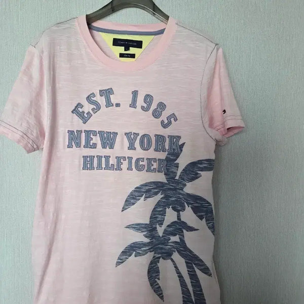 [BUNJANG] Tommy Hilfiger Pink Palm Tree Short Sleeve T-Shirt / 타미힐피거 핑크 야자수 반팔 티셔츠