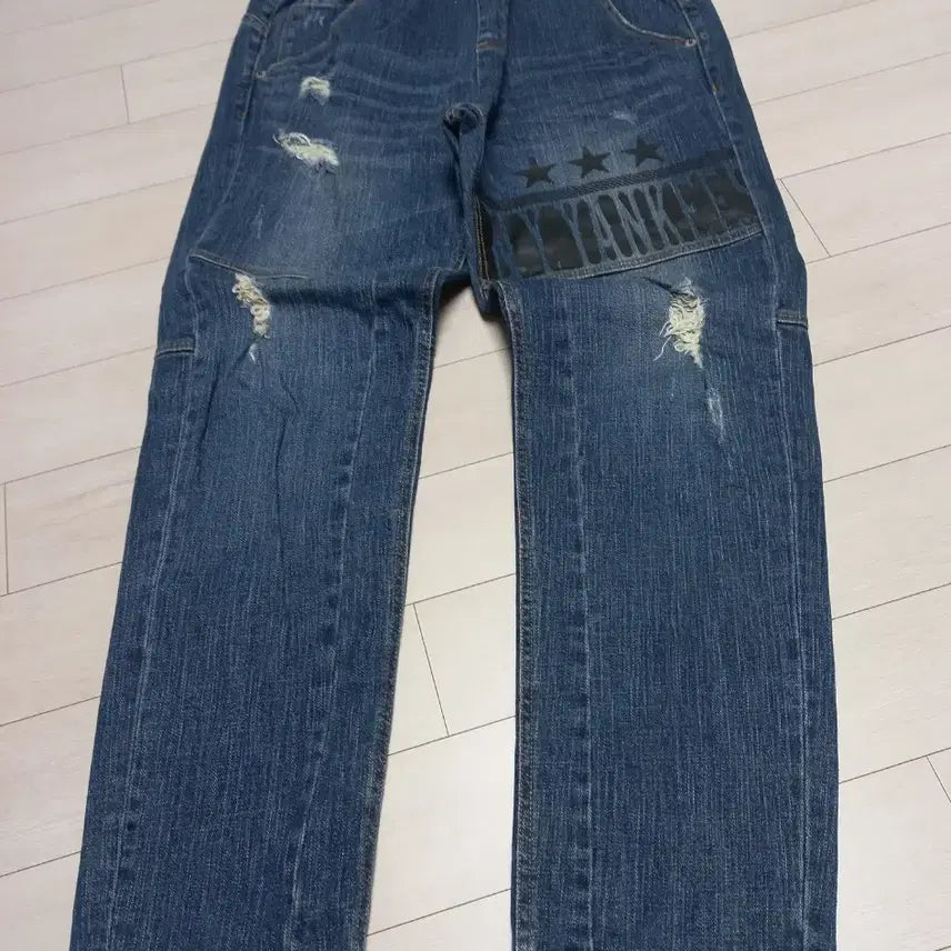 [BUNJANG] MLB Damage Banding Jeans Size 34 / MLB 데미지 밴딩청바지 34