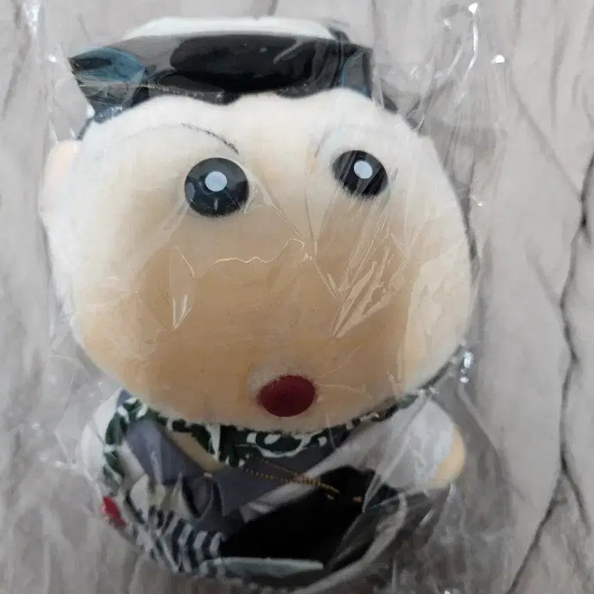 [BUNJANG] Vintage Crayon Shin-chan Plush Doll / (오늘만이가격)고전 교복데빌구짱구인형 판매