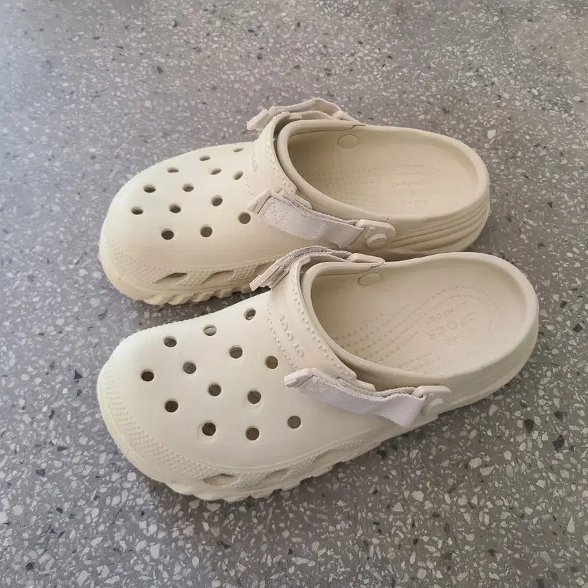 [BUNJANG] Crocs Clogs Size 260 / 크록스 260