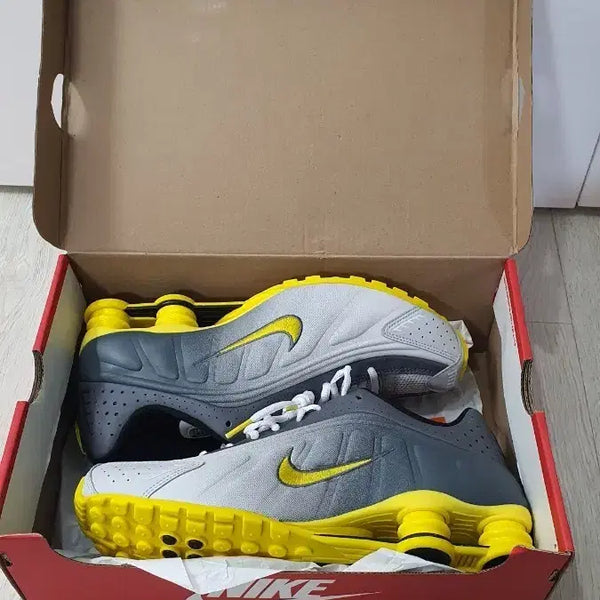 [BUNJANG] Nike Shox Sneakers (New, Size 275mm) / 나이키 샥스 (새상품275