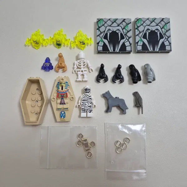 [BUNJANG] LEGO Old Set Pharaoh's Pyramid Desert Accessories Bundle / 올드레고 레고 사막 파라오관 크롬동전 금화 금괴 미라 동물 소품 등등