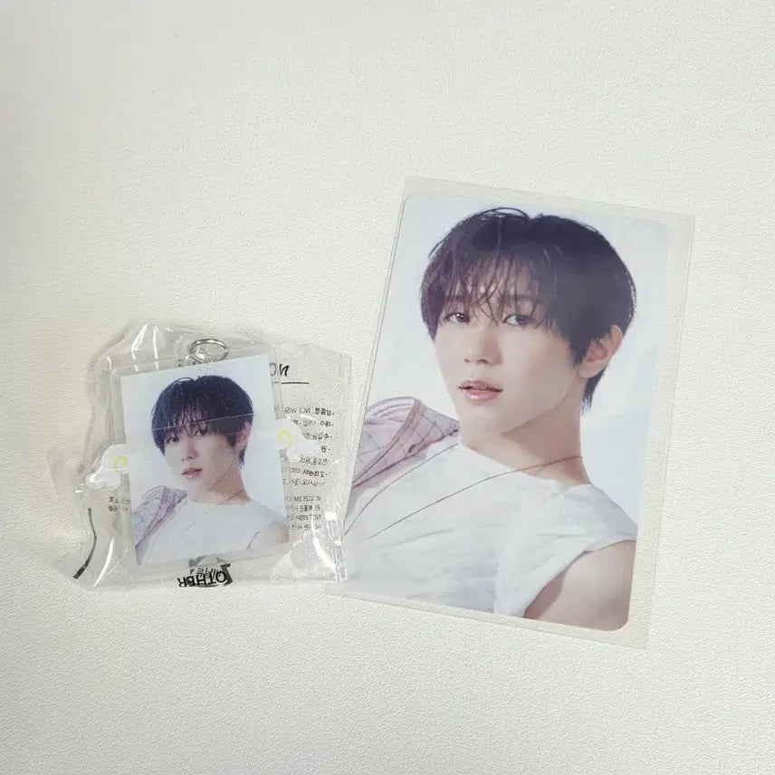 [BUNJANG] NCT WISH Seo Youngho Photocard & Keychain Bundle / 엔시티위시 세븐일레븐 에로스 료 키링 료 포카 교환x