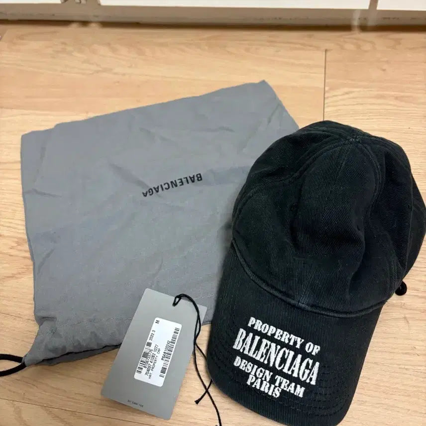 [BUNJANG] Balenciaga Property Design Team Cap (Size M) / [정품/풀구성] 발렌시아가 프로퍼티 디자인 팀 캡 (M사이즈)