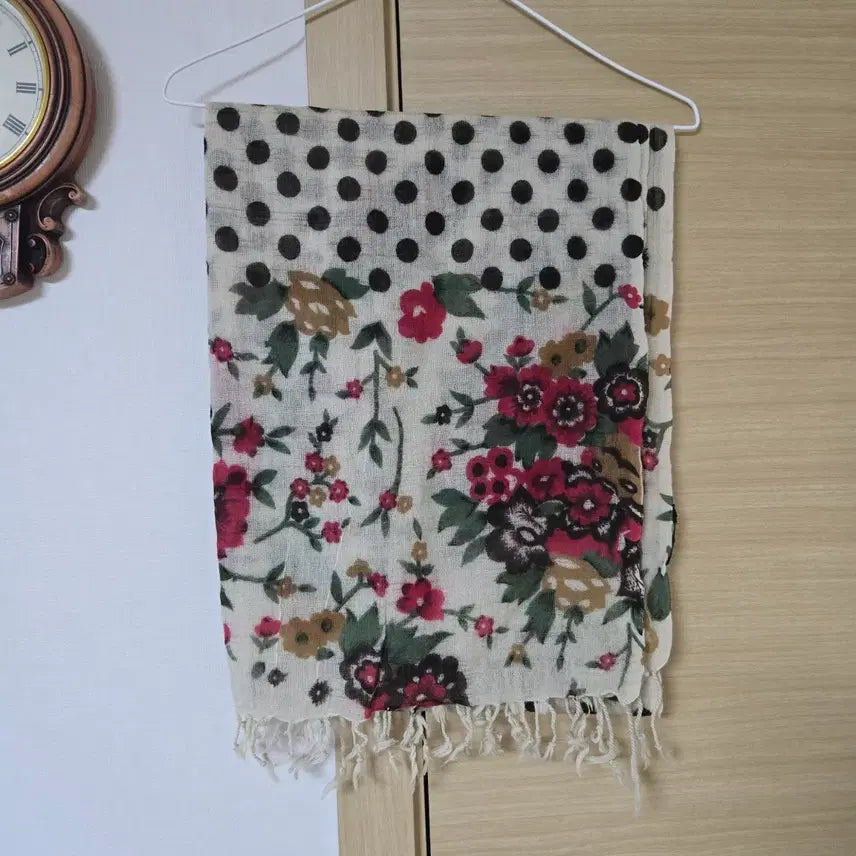 [BUNJANG] GIVY x Glen Prince Wool Dot Floral Scarf / 기비(GIVY) x 글렌프린스 울 도트 플로럴 머플러