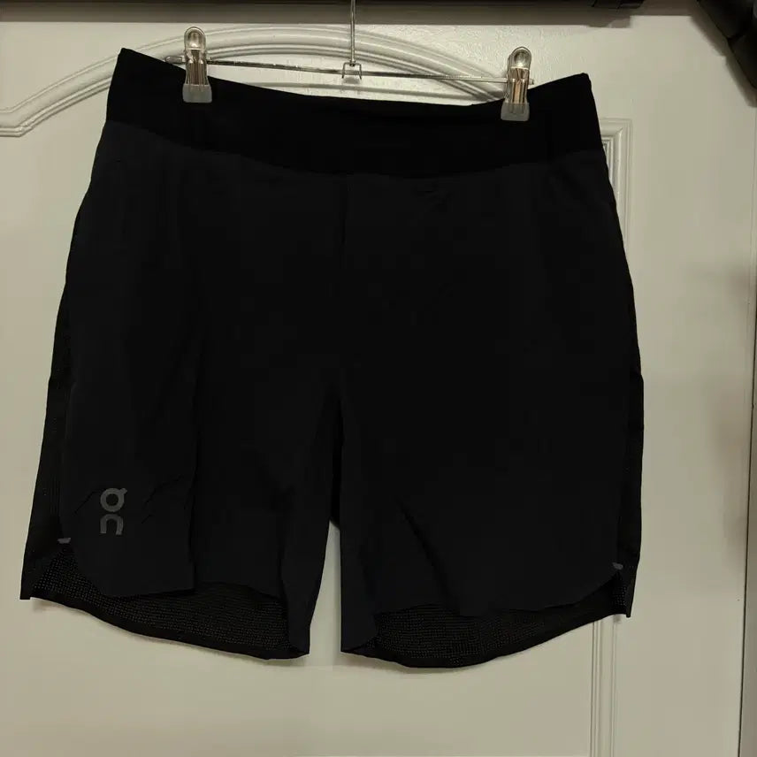 [BUNJANG] On Running Shorts (M) / [M] 온러닝 반바지