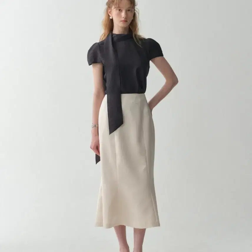 [BUNJANG] Floeum Satin Silky Mermaid Skirt Peach Cream S / 플로움 새틴 머메이드 스커트 피치크림 s