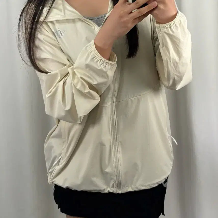 [BUNJANG] The North Face Ivory Windbreaker Jacket / 노스페이스 아이보리 바람막이 자켓