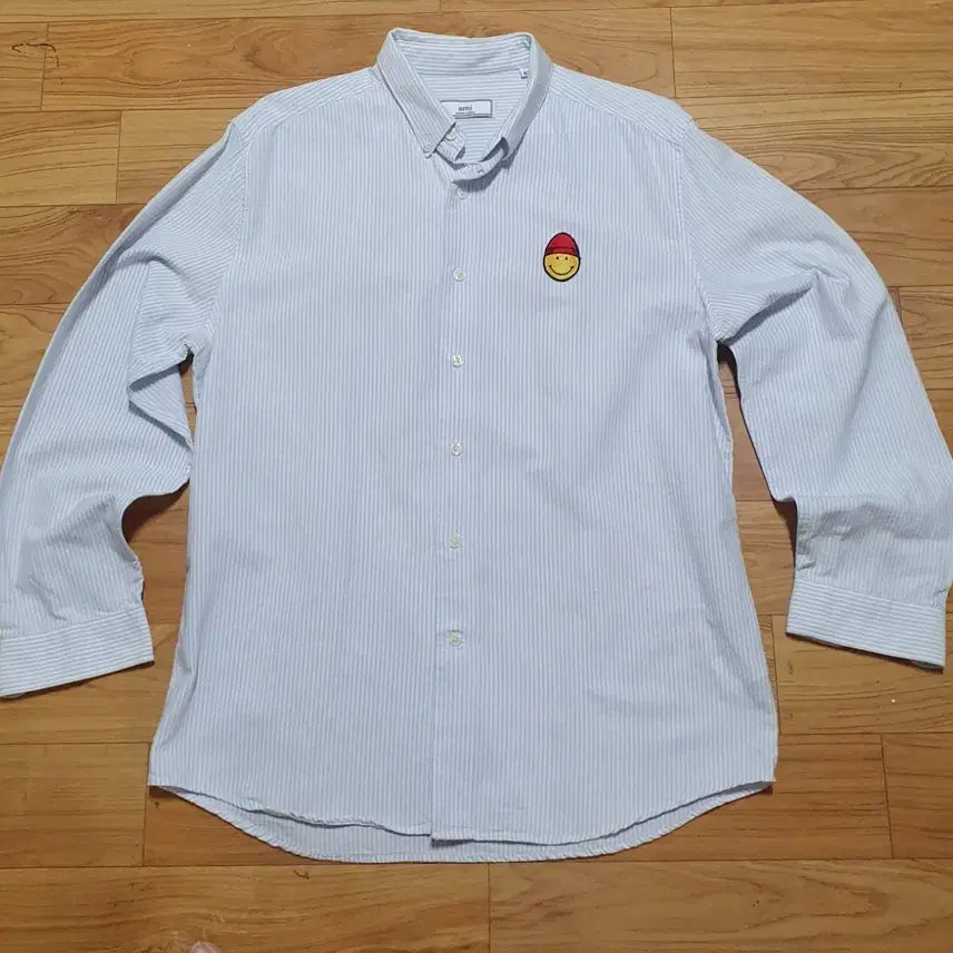 [BUNJANG] AMI Smiley Oxford Stripe Shirt Light Blue / 아미 스마일리 옥스퍼드 스트라이프 셔츠 하늘색 칭찬은고래도춤추게