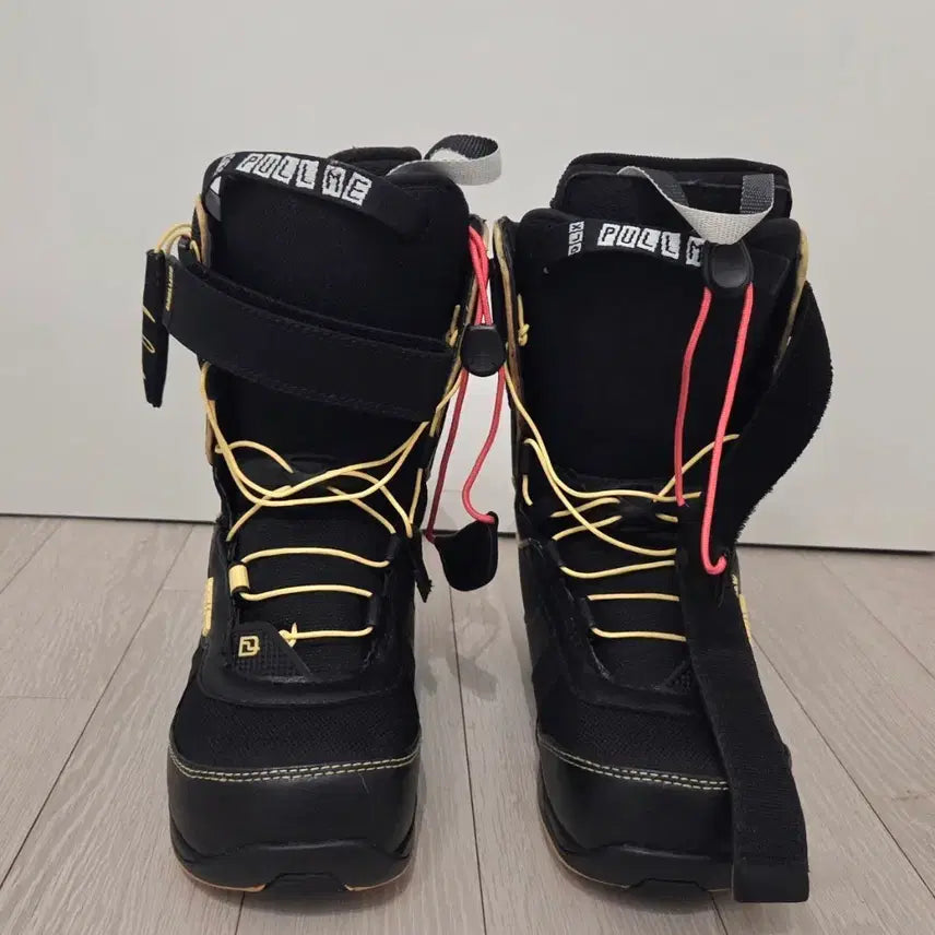 [BUNJANG] Deeluxe The Brisse 5 Snowboard Boots Black/Yellow / 디럭스 더 브리세5 스노우보드 부츠 블랙