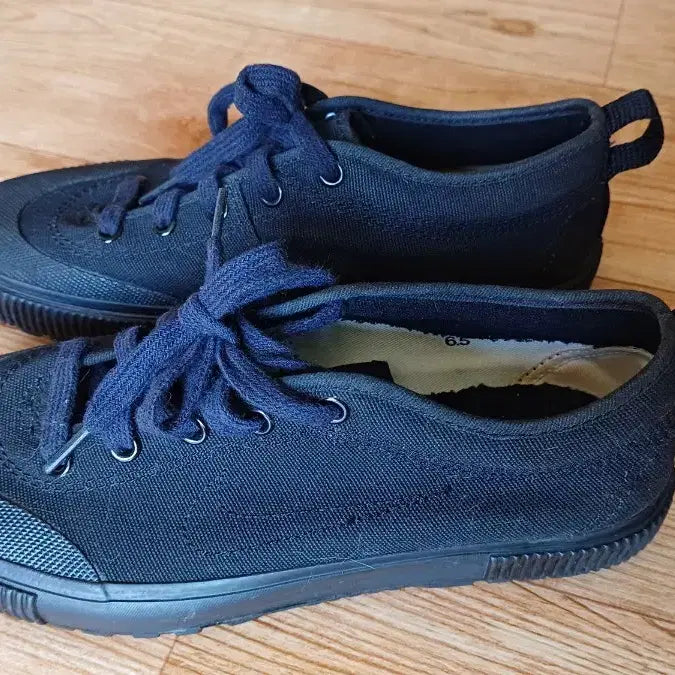 [BUNJANG] Nike Black Sneakers 260mm / 나이키 검정색 단화 260mm