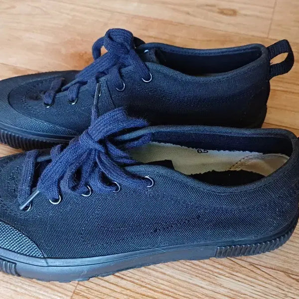 [BUNJANG] Nike Black Sneakers 260mm / 나이키 검정색 단화 260mm