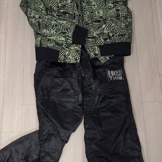 [BUNJANG] MLB Ski & Snowboard Wear Set / MLB 스키 보드복 상하의 세트 66