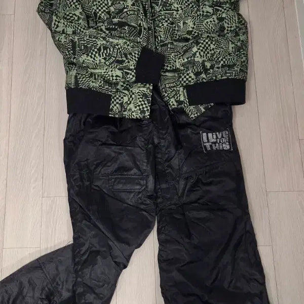 [BUNJANG] MLB Ski & Snowboard Wear Set / MLB 스키 보드복 상하의 세트 66