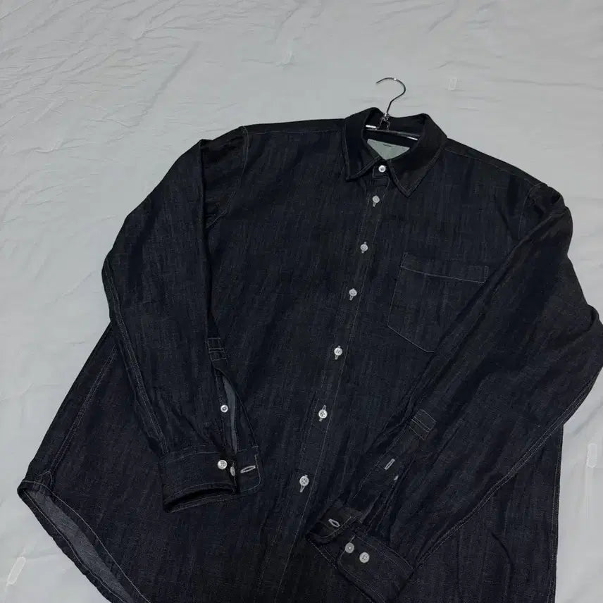 [BUNJANG] Pottery Blue Button Down Denim Shirt Size 2 / 포터리 버튼 다운 셔츠 블루 2