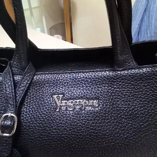 [BUNJANG] Yoon Soon Young Leather Tote Bag / 윤순영가방