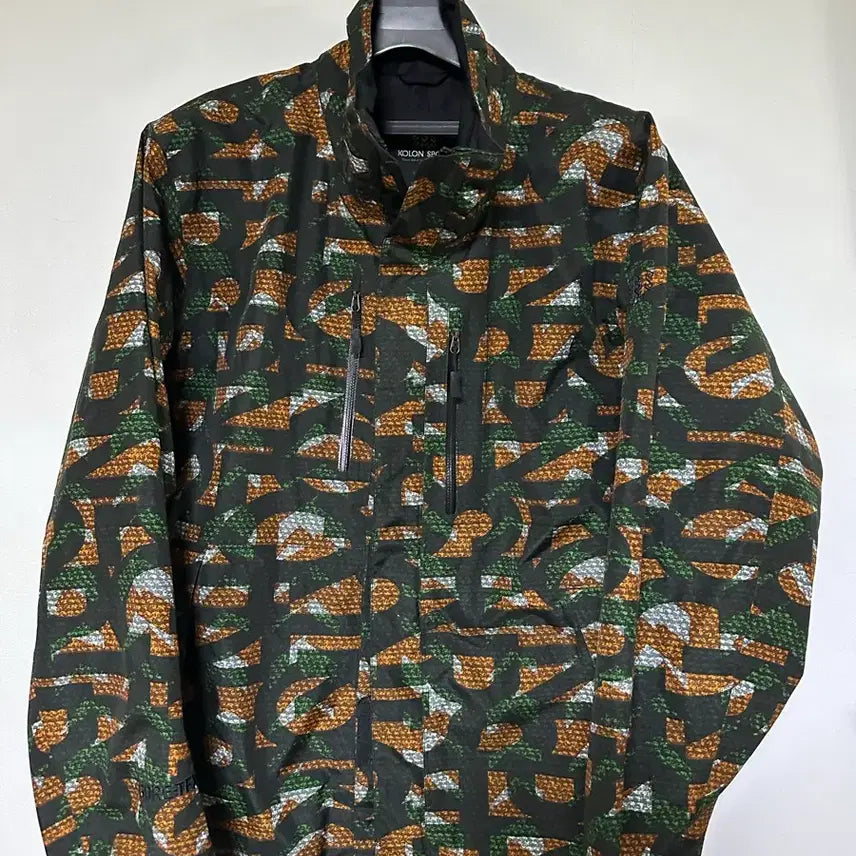 [BUNJANG] KOLON Pattern Windbreaker Jacket / 코오롱 패턴 바람막이 자켓