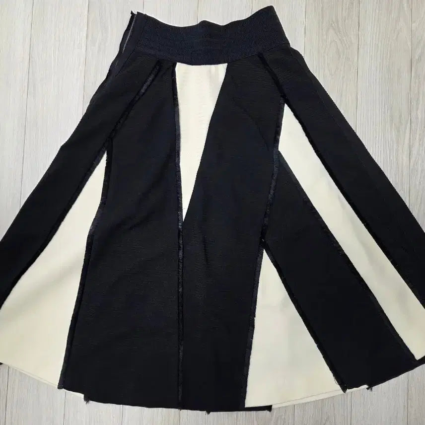 [BUNJANG] Mishaa Skirt XS / 미샤 스커트 xs