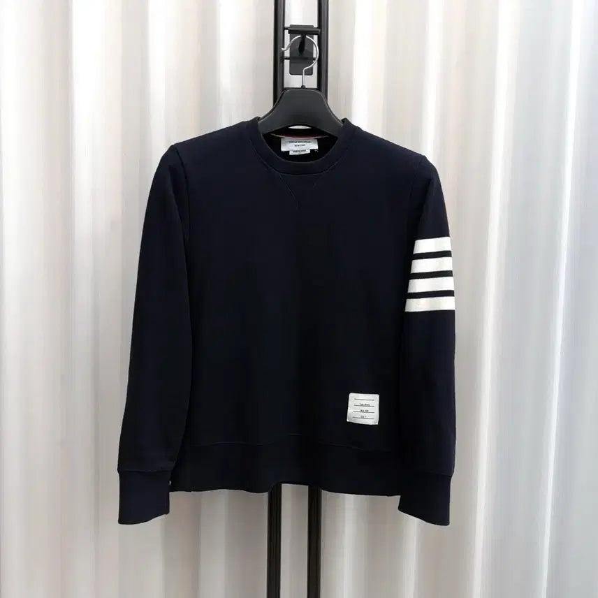[BUNJANG] Thom Browne Diagonal Stripe Sweatshirt Navy / [2] 톰브라운 사선완장 맨투맨 네이비
