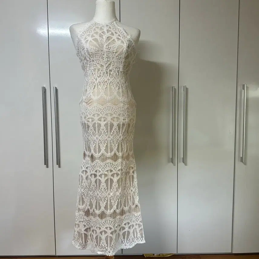 [BUNJANG] White Lace Halterneck Long Dress / 화이트 레이스 롱 원피스 홀터넥