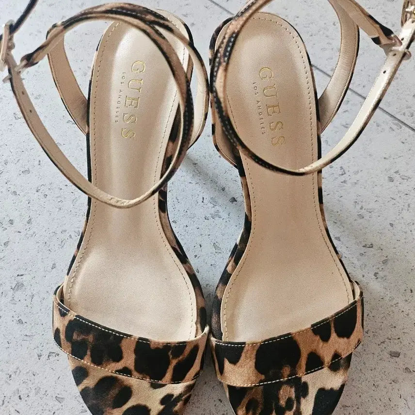 [BUNJANG] Guess Leopard Strap Heeled Sandals - Size 225 / 게스 레오파드 샌들 힐 225사이즈