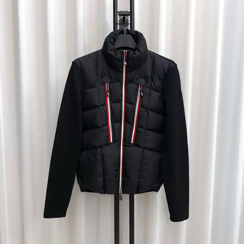 [BUNJANG] Moncler Grenoble Knit Padded Jacket Black / [95] 몽클레어 그레노블 니트패딩 블랙