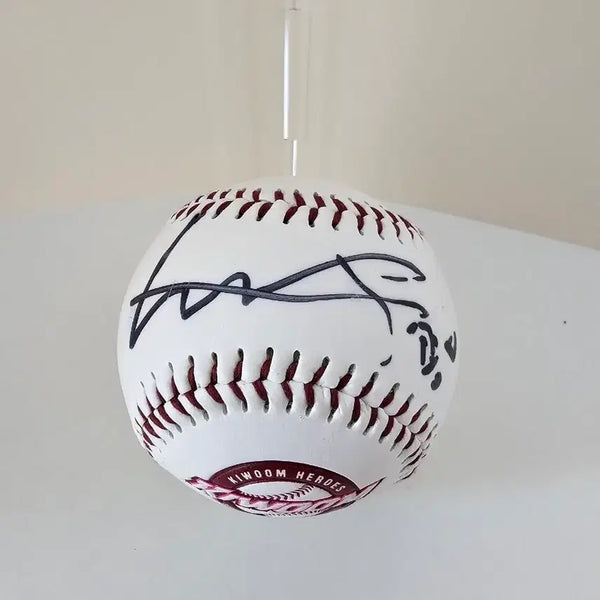 [BUNJANG] Lee Myung-jong Kiwoom Heroes Autographed Baseball / [야구 수집품 판매] 이명종 키움 히어로즈 사인볼 (키움 로고볼)