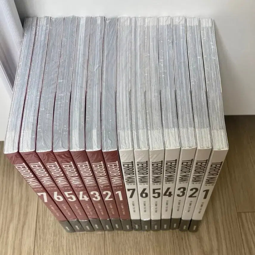 [BUNJANG] Terror Man Comic Book Season 1 & 2 Full Set (14 Volumes) / 테러맨 만화책 시즌1,2 -7 전권(총 14권)
