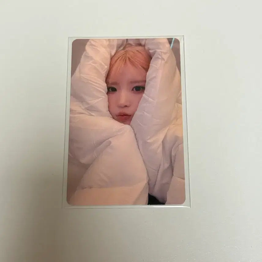 [BUNJANG] fromis_9 Song Hayoung Blanket Photocard Weverse Live POB / 프로미스나인 송하영 이불 포카 위버스 라이브 특전