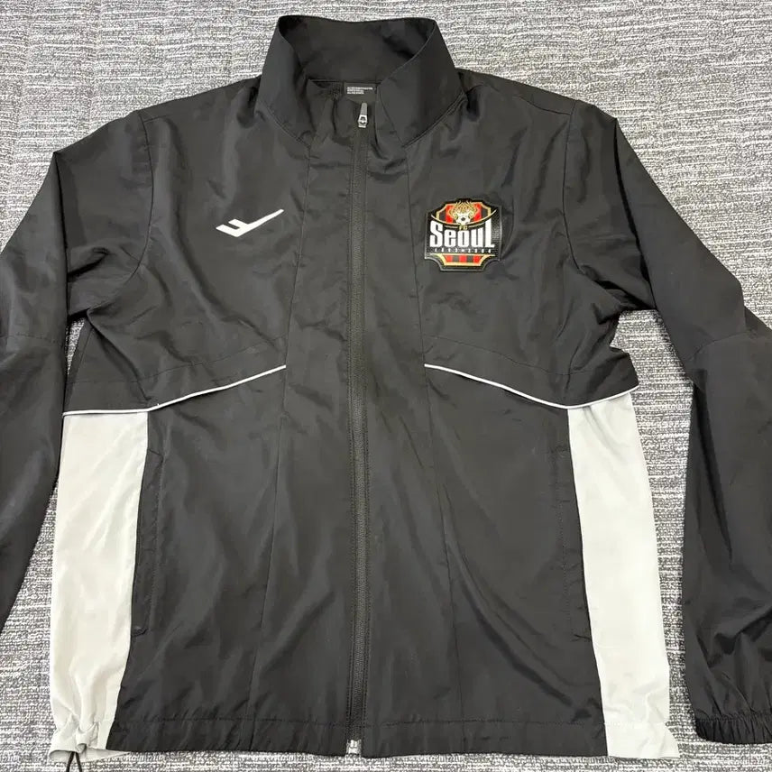 [BUNJANG] FC Seoul Pro-Specs Windbreaker (M) / (M) fc서울 프로스펙스 바람막이